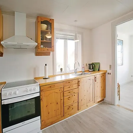 - 09 Apartment *