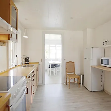 - 09 Apartment