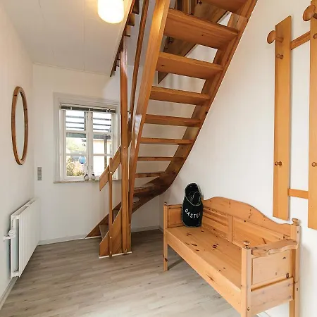 - 09 Apartment